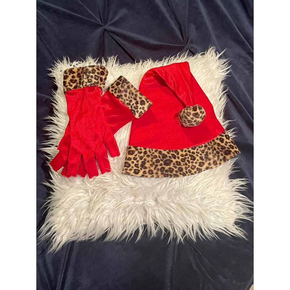 🤶🏽 Leopard / Cheetah Print Fur Trim Santa Hat & Gloves